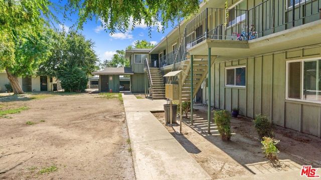 555 W 25th Street, San Bernardino, CA 92405