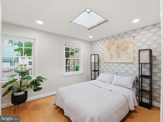 6 SNOWS CT NW, Washington, DC 20037