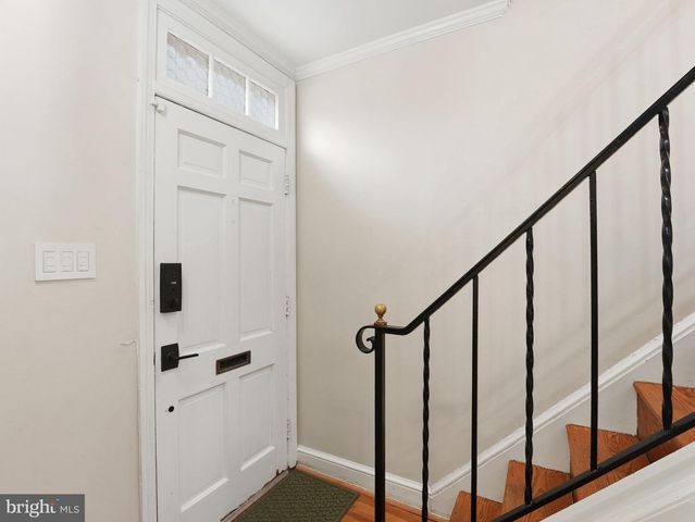 6 SNOWS CT NW, Washington, DC 20037