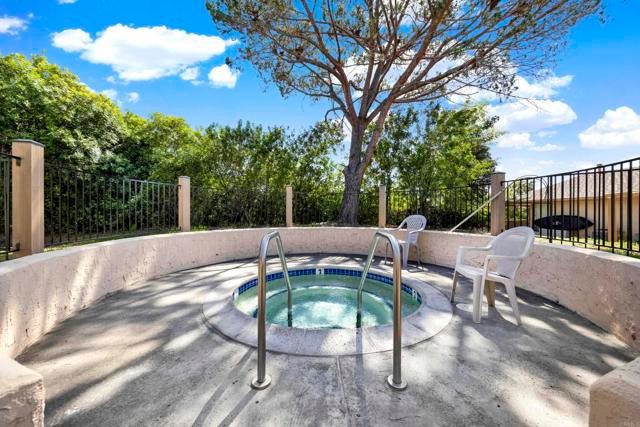 6050 Henderson Drive 16, La Mesa, CA 91942