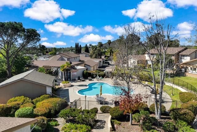 6050 Henderson Drive 16, La Mesa, CA 91942