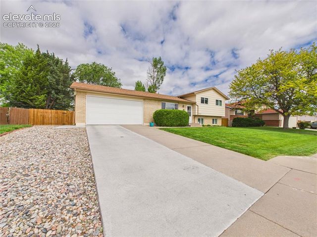 2117 Chautard Drive, Pueblo, CO 81005