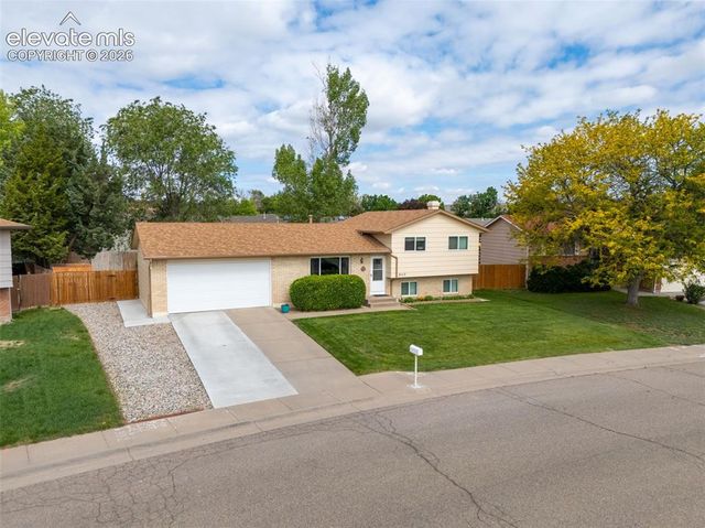 2117 Chautard Drive, Pueblo, CO 81005