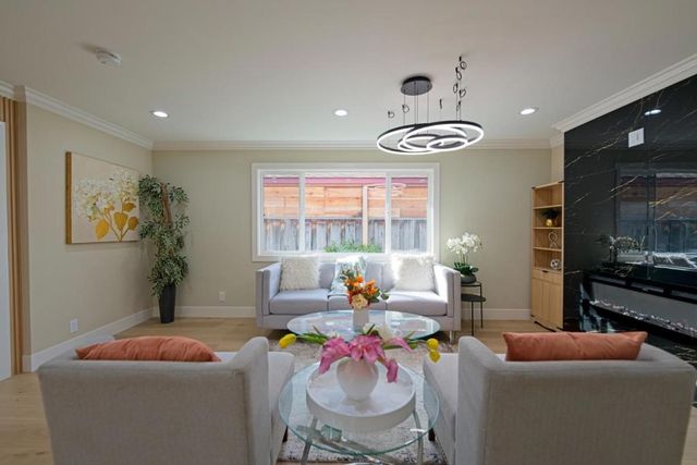 922 Iris Avenue, Sunnyvale, CA 94086