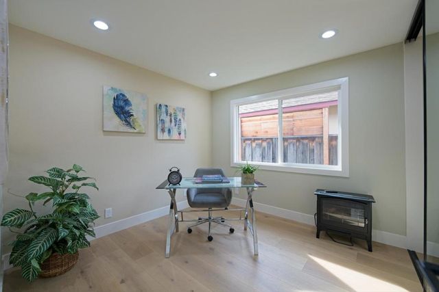 922 Iris Avenue, Sunnyvale, CA 94086