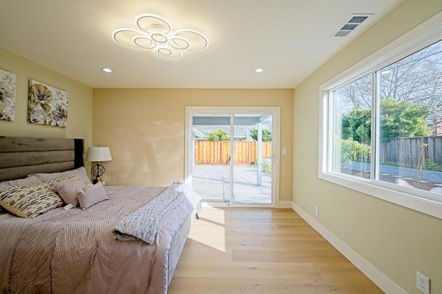 922 Iris Avenue, Sunnyvale, CA 94086