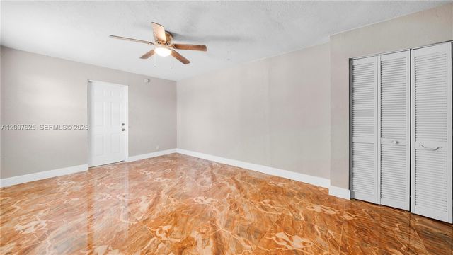 1124 NW 100th Ter 2, Miami, FL 33150