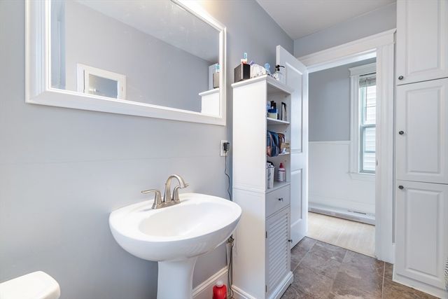 59 Gates St 101, Boston, MA 02127