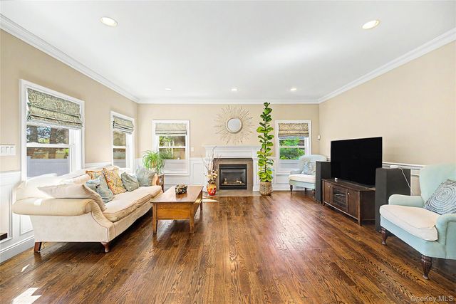 62 Georgia Drive, Syosset, NY 11791
