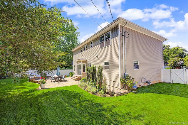 62 Georgia Drive, Syosset, NY 11791