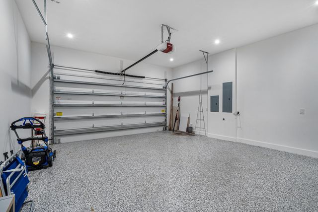 719 N Victoria Park Road, Fort Lauderdale, FL 33304