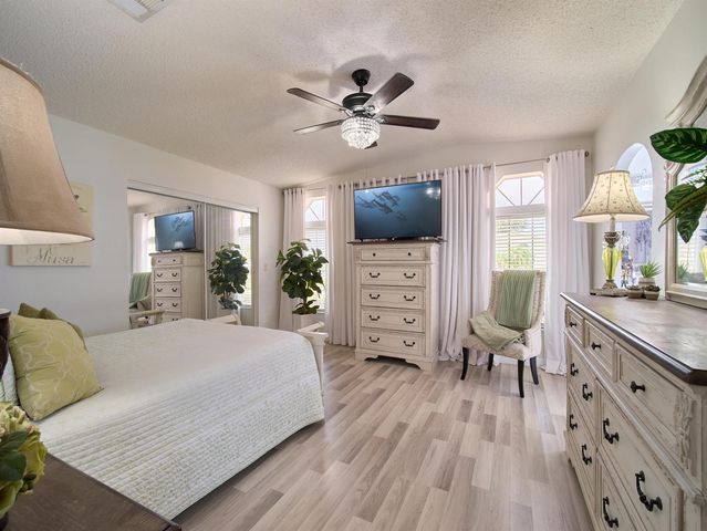 8126 Meadowlark Lane, Port St. Lucie, FL 34952