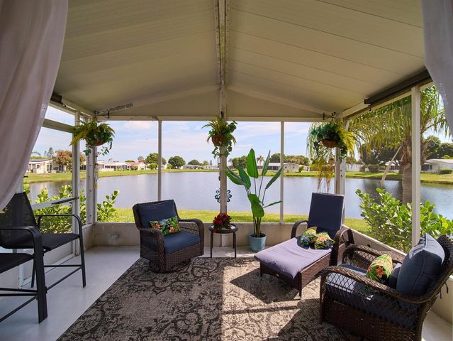 8126 Meadowlark Lane, Port St. Lucie, FL 34952