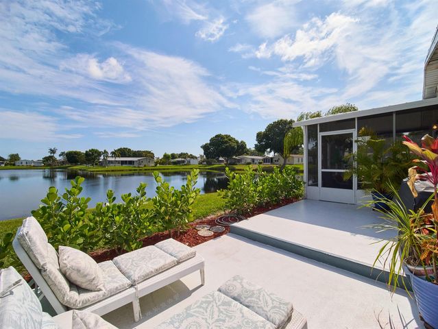 8126 Meadowlark Lane, Port St. Lucie, FL 34952