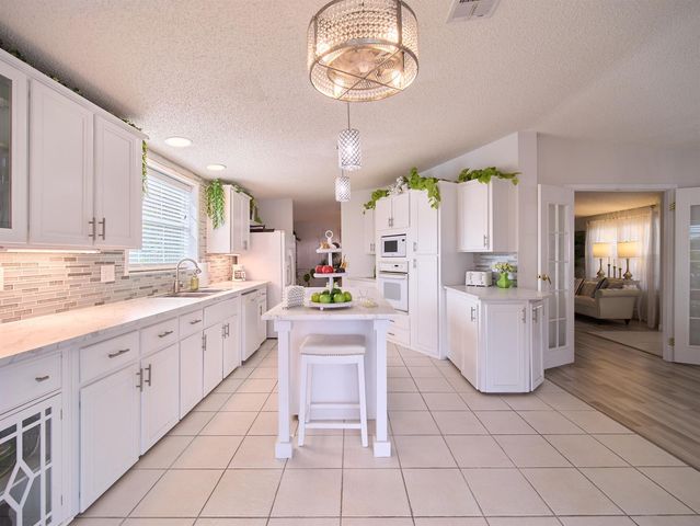 8126 Meadowlark Lane, Port St. Lucie, FL 34952