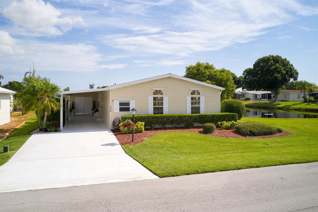 8126 Meadowlark Lane, Port St. Lucie, FL 34952