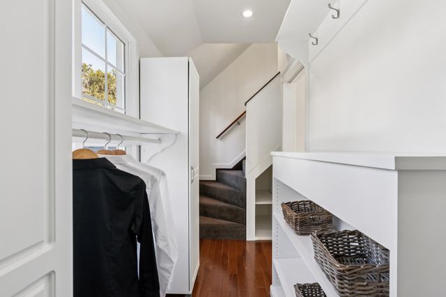 907 Portal Ave, Oakland, CA 94610