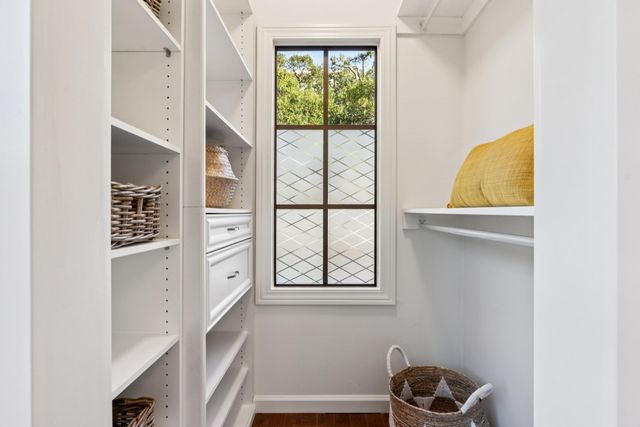 907 Portal Ave, Oakland, CA 94610