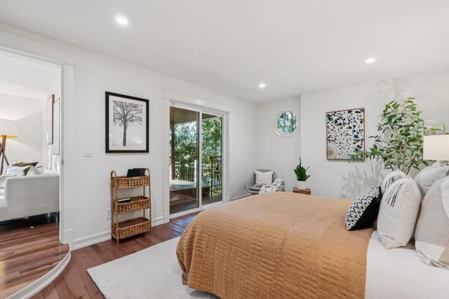 907 Portal Ave, Oakland, CA 94610