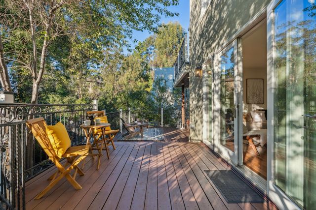 907 Portal Ave, Oakland, CA 94610