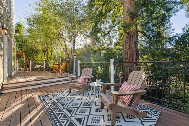 907 Portal Ave, Oakland, CA 94610