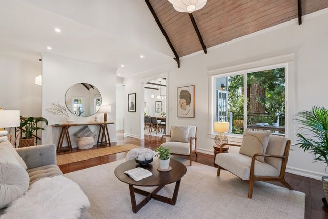 907 Portal Ave, Oakland, CA 94610