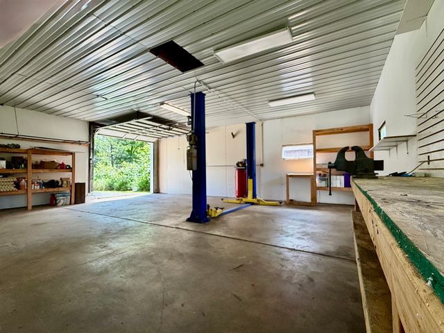 11110 79th Street, Willow Springs, IL 60525