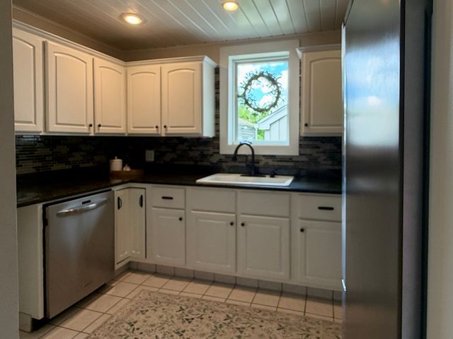 11110 79th Street, Willow Springs, IL 60525