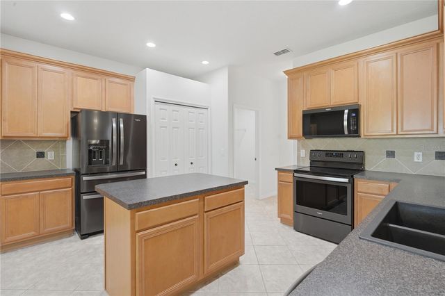 4203 ROCK HILL LOOP, Apopka, FL 32712
