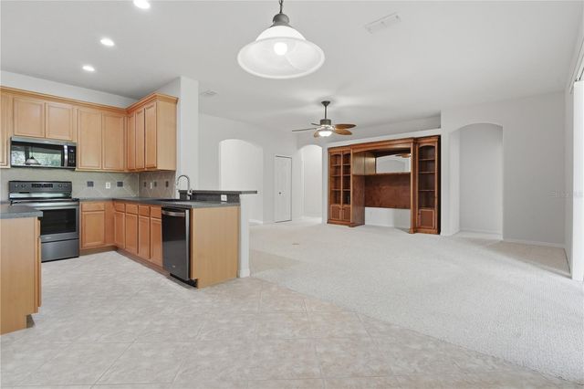 4203 ROCK HILL LOOP, Apopka, FL 32712