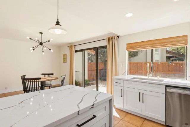 1651 S Juniper Street 206, Escondido, CA 92025