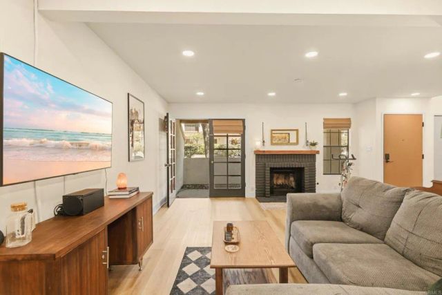 1651 S Juniper Street 206, Escondido, CA 92025