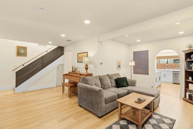 1651 S Juniper Street 206, Escondido, CA 92025