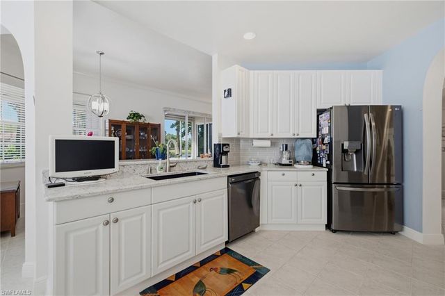 5111 W Hyde Park CT 101, Fort Myers, FL 33912