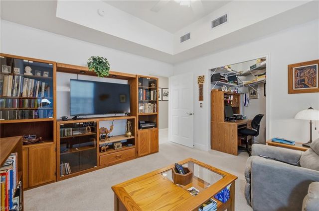 5111 W Hyde Park CT 101, Fort Myers, FL 33912