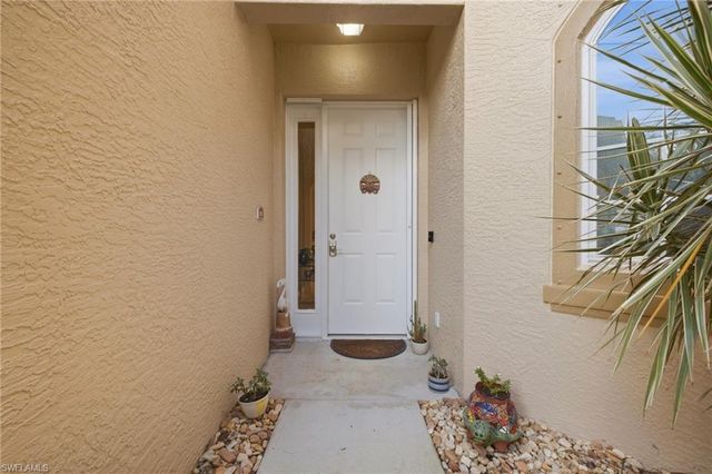 5111 W Hyde Park CT 101, Fort Myers, FL 33912