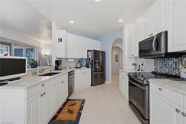 5111 W Hyde Park CT 101, Fort Myers, FL 33912