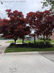38129 Jamestown Drive, Sterling Heights, MI 48312