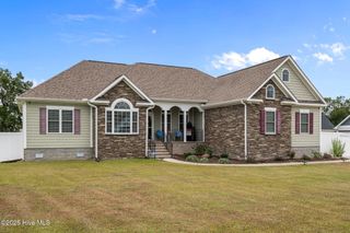 2889 Beddard Road, Grimesland, NC 27837