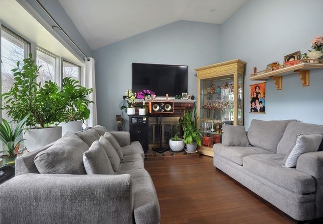 4 Alva Ter, Randolph, MA 02368