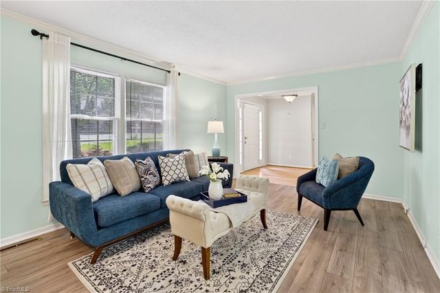 4419 Forest Walk Drive, Greensboro, NC 27455