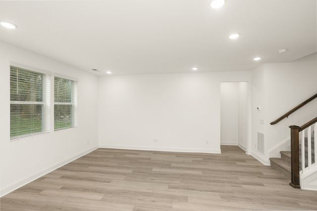 1547 Oak Springs Drive, Columbia, TN 38401