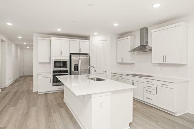 1547 Oak Springs Drive, Columbia, TN 38401