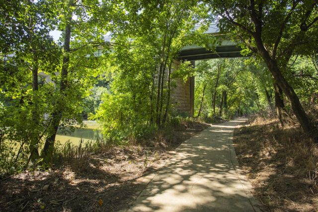 1547 Oak Springs Drive, Columbia, TN 38401