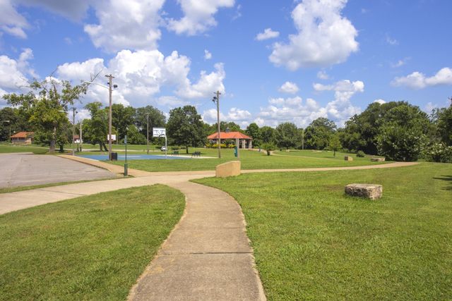 1547 Oak Springs Drive, Columbia, TN 38401