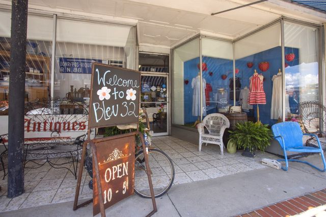 1547 Oak Springs Drive, Columbia, TN 38401