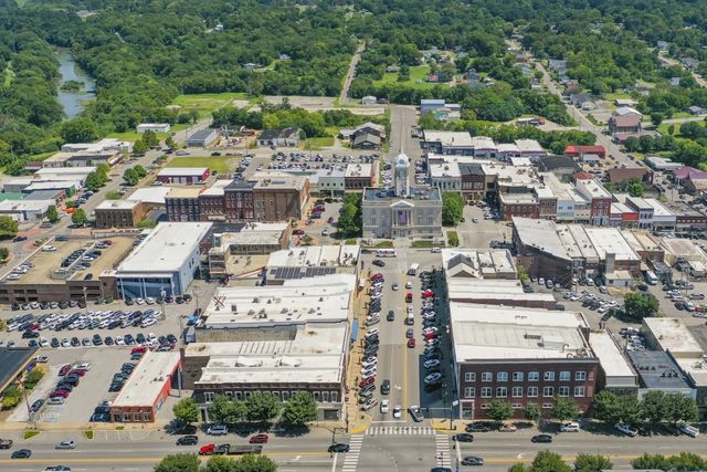 1547 Oak Springs Drive, Columbia, TN 38401