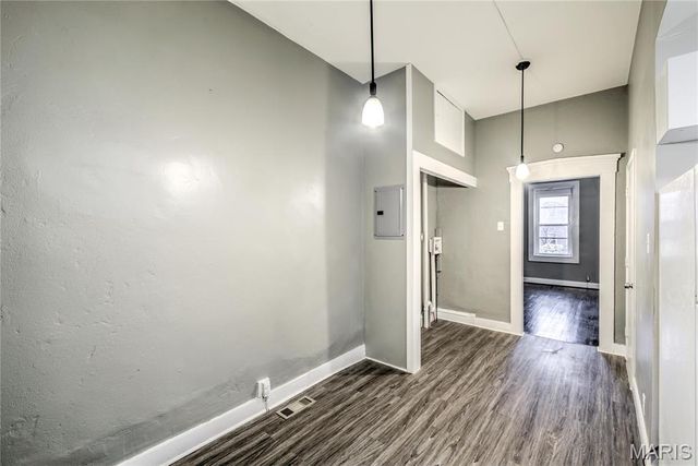 2013 S 11th Street, St Louis, MO 63104