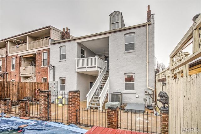 2013 S 11th Street, St Louis, MO 63104