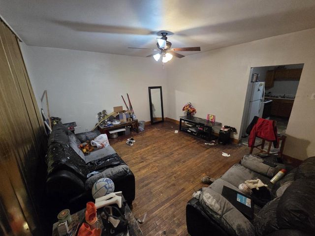 4050 N 6TH STREET, Milwaukee, WI 53212